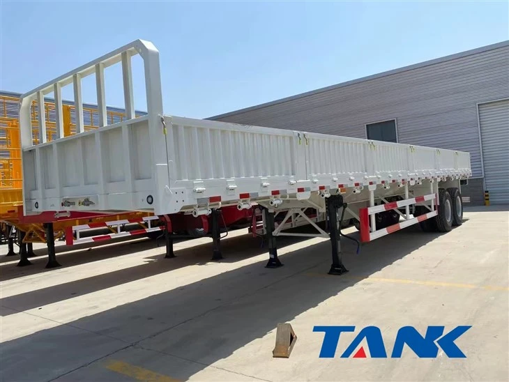Đoạn trailer bán tường 40 tấn
